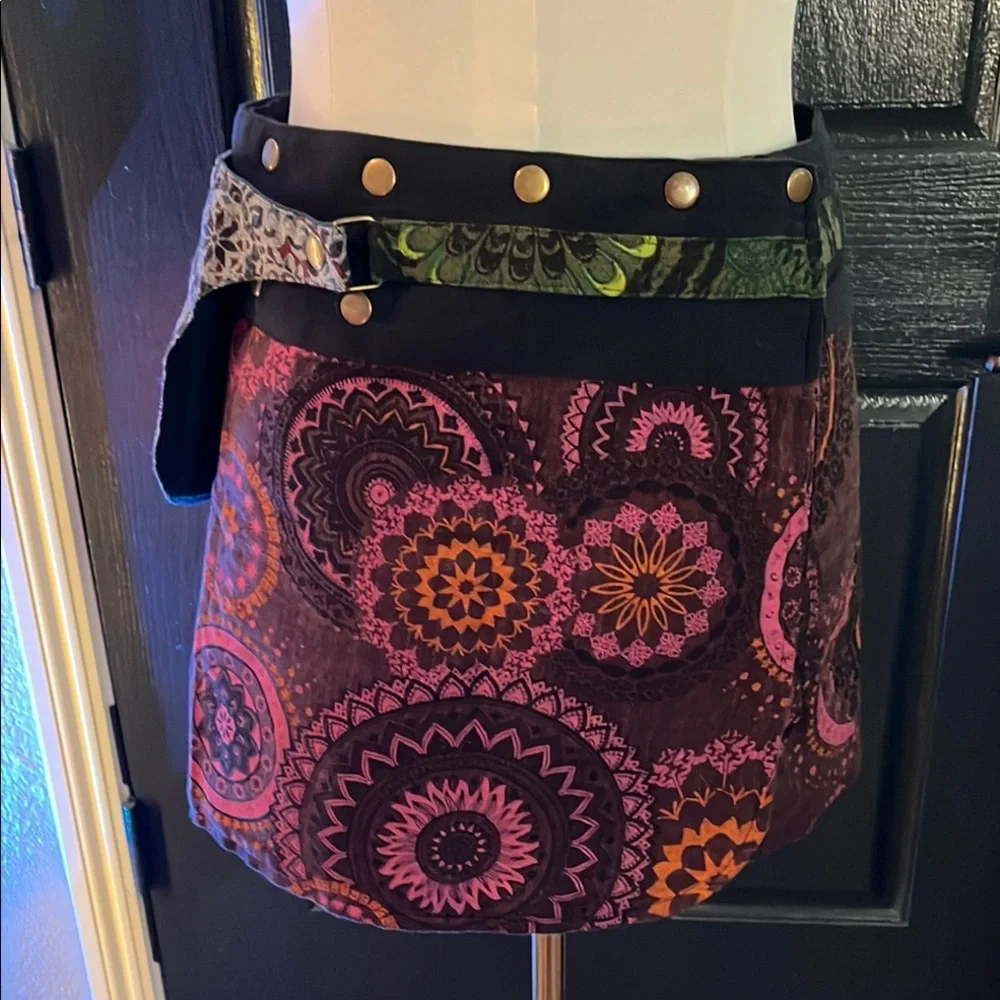 Multicolor Patterned Versatile Women's Skirt - Picture 5 of 17